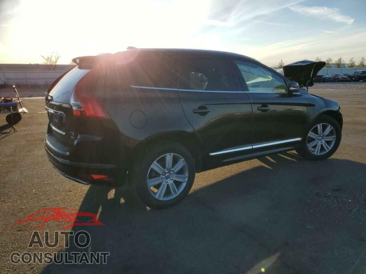 VOLVO XC60 2017 - YV440MRU8H2000176