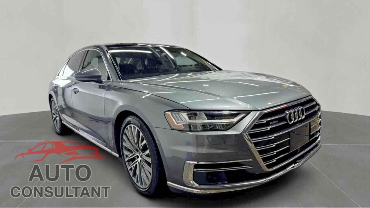 AUDI A8 2019 - WAU8DAF86KN012960