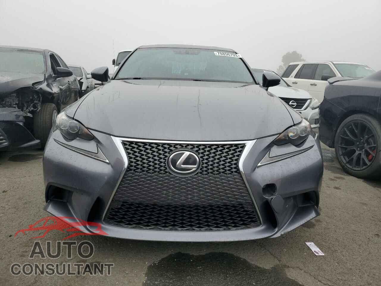 LEXUS IS 2015 - JTHBE1D26F5017102