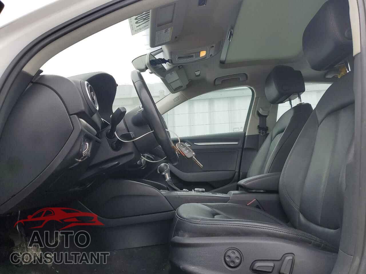 AUDI A3 2016 - WAUA7GFF1G1015936