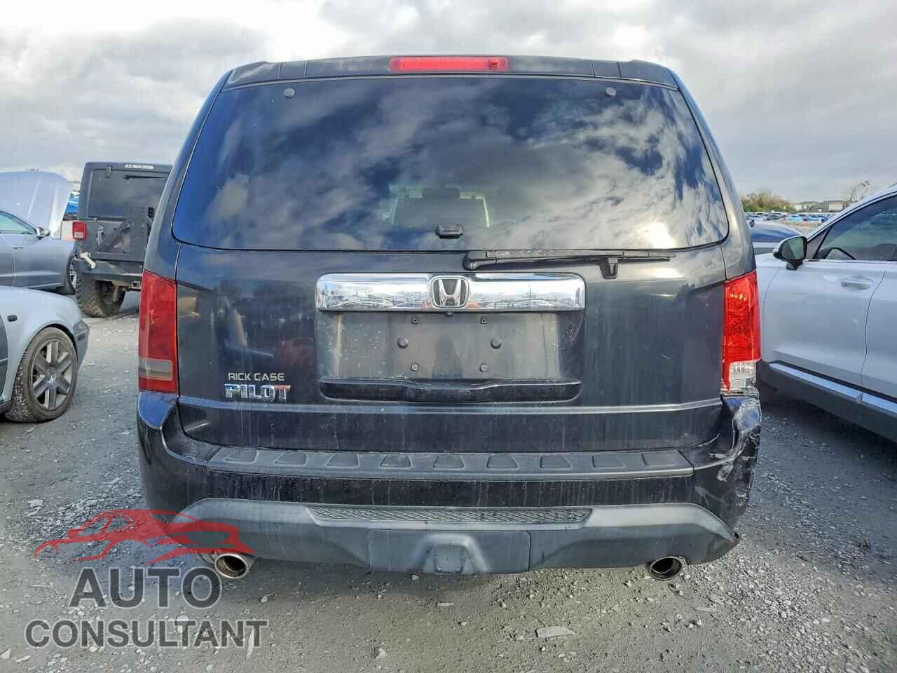 HONDA PILOT 2013 - 5FNYF3H57DB041817