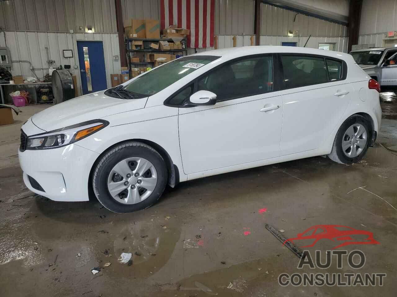 KIA FORTE 2017 - KNAFK5A83H5696497