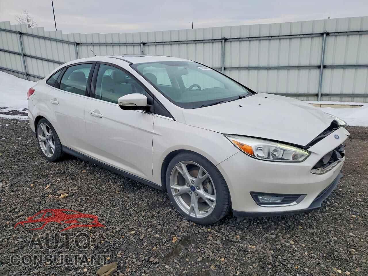 FORD FOCUS 2015 - 1FADP3J24FL259845