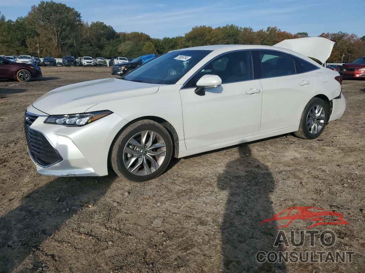 TOYOTA AVALON 2022 - 4T1JZ1FB0NU083532