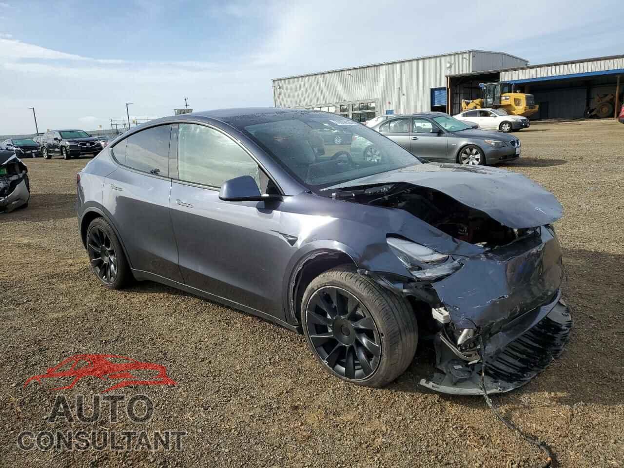TESLA MODEL Y 2021 - 5YJYGDEE5MF072152