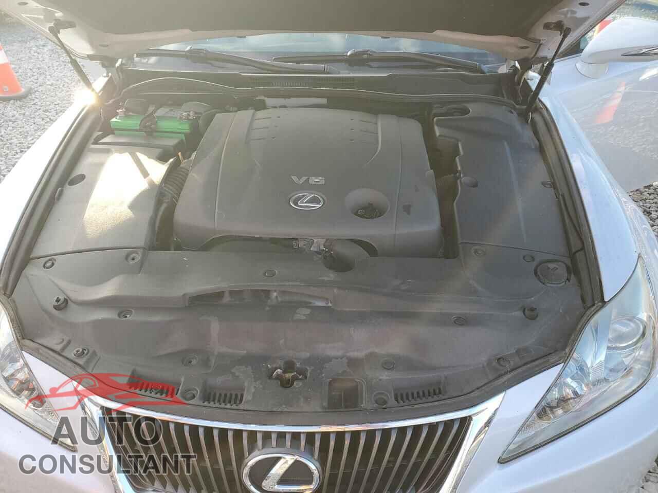 LEXUS IS 2009 - JTHCK262495035277