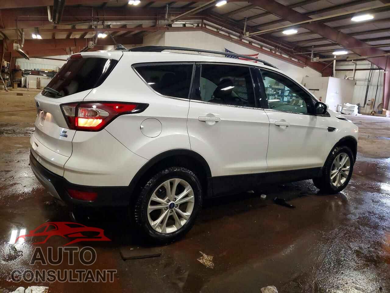 FORD ESCAPE 2018 - 1FMCU9GD5JUC58289