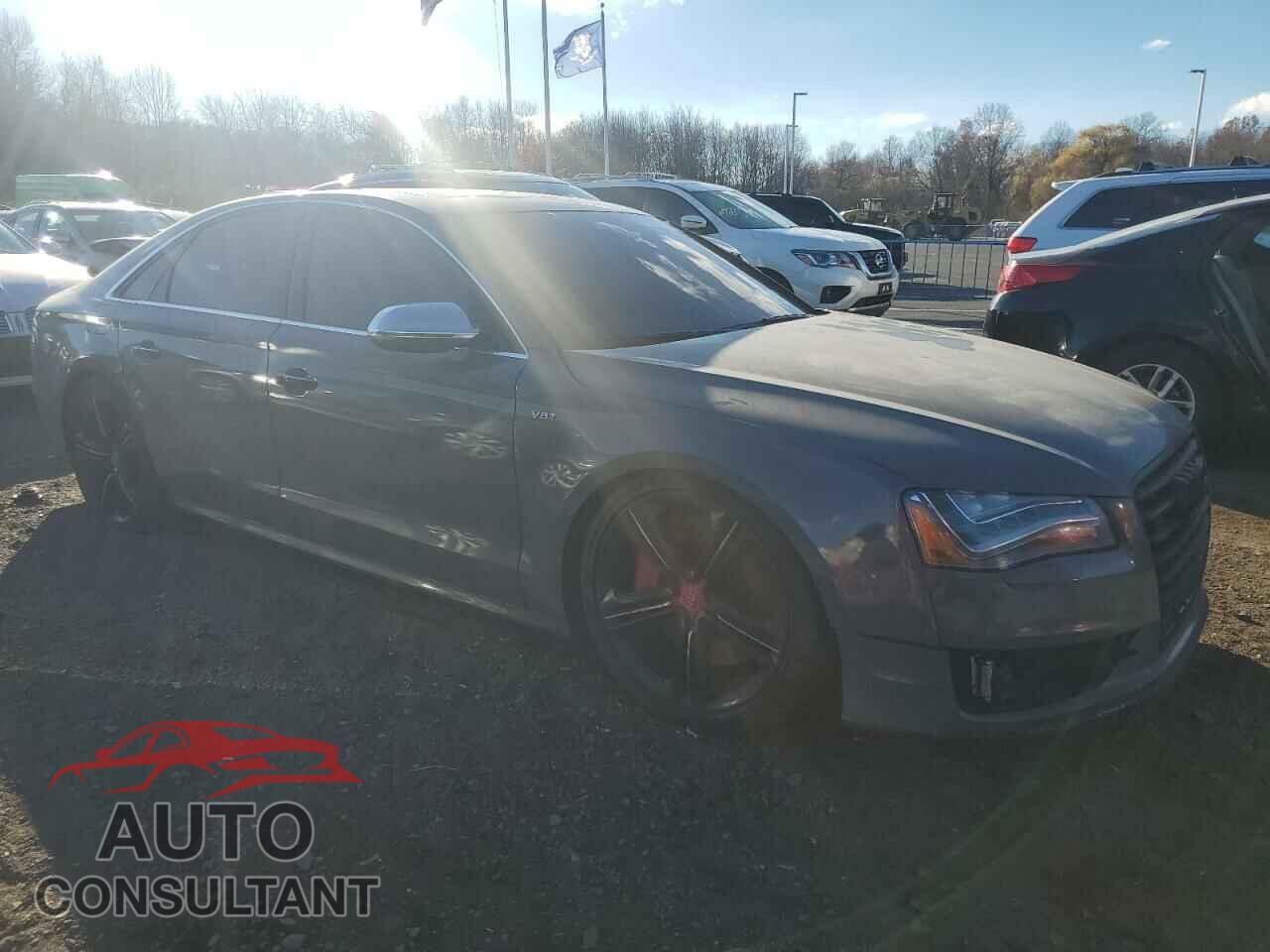 AUDI S8 2013 - WAUD2AFD6DN019900