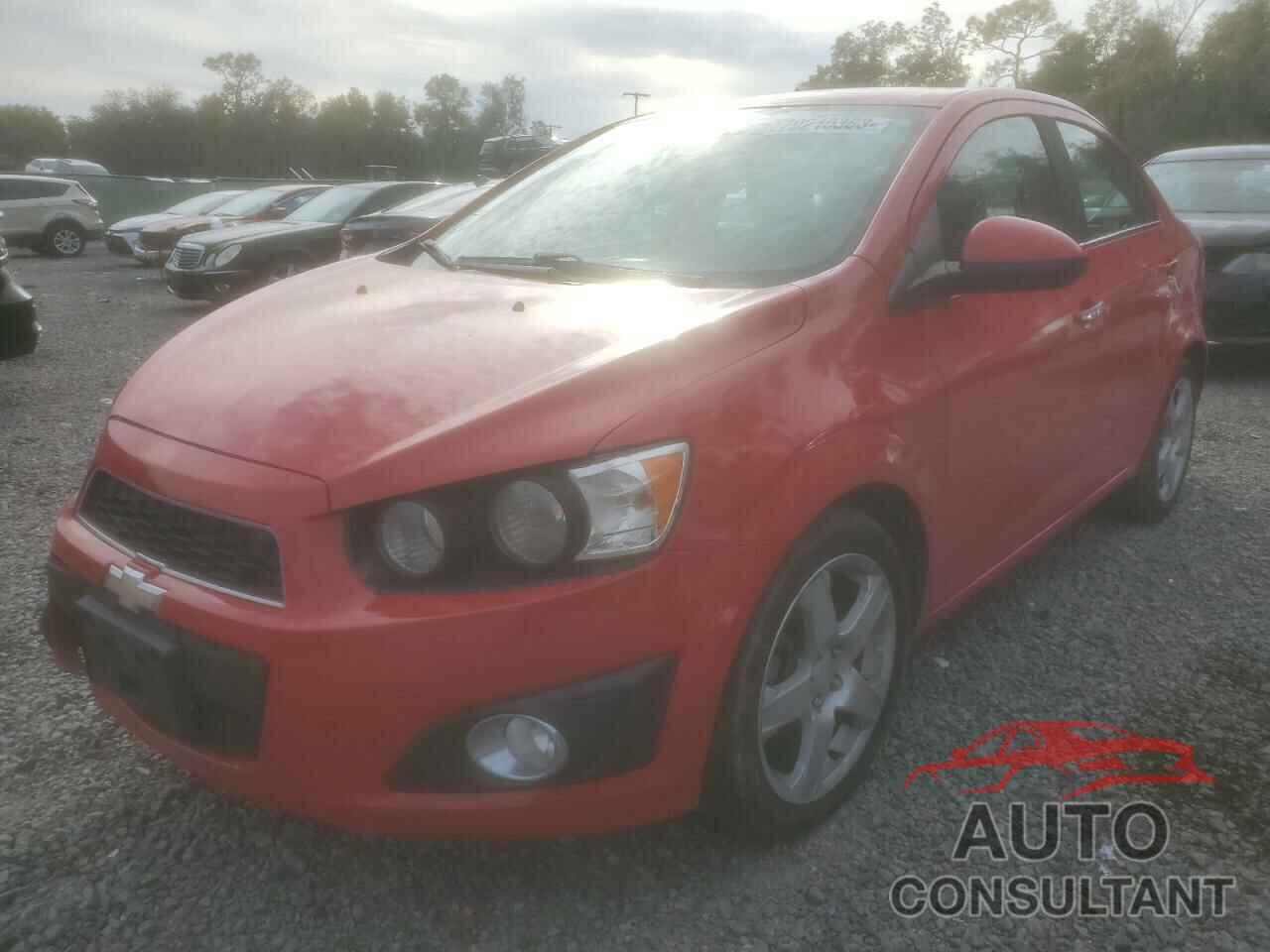 CHEVROLET SONIC 2015 - 1G1JE5SB5F4205437