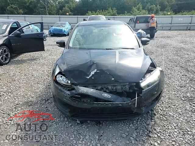 FORD FOCUS 2017 - 1FADP3F29HL240350