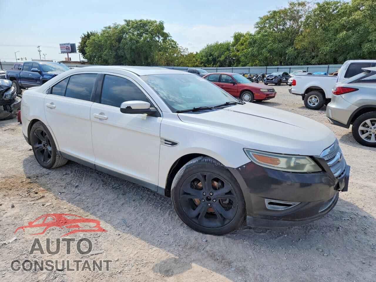FORD TAURUS 2010 - 1FAHP2KT2AG106837