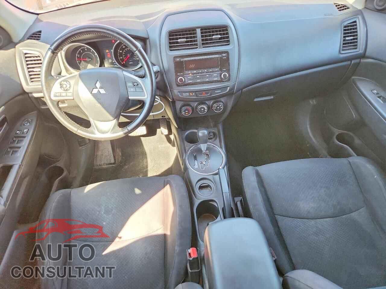 MITSUBISHI OUTLANDER 2015 - 4A4AP3AU8FE051723