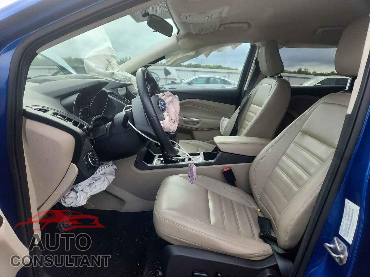 FORD ESCAPE 2019 - 1FMCU9HD2KUA91454