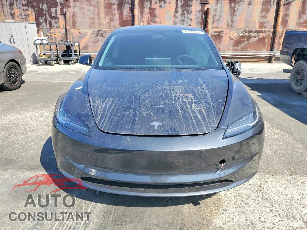 TESLA MODEL 3 2025 - 5YJ3E1EA1SF992028