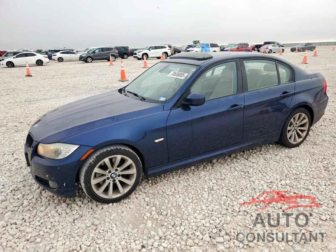 BMW 3 SERIES 2011 - WBAPH7G52BNN05977
