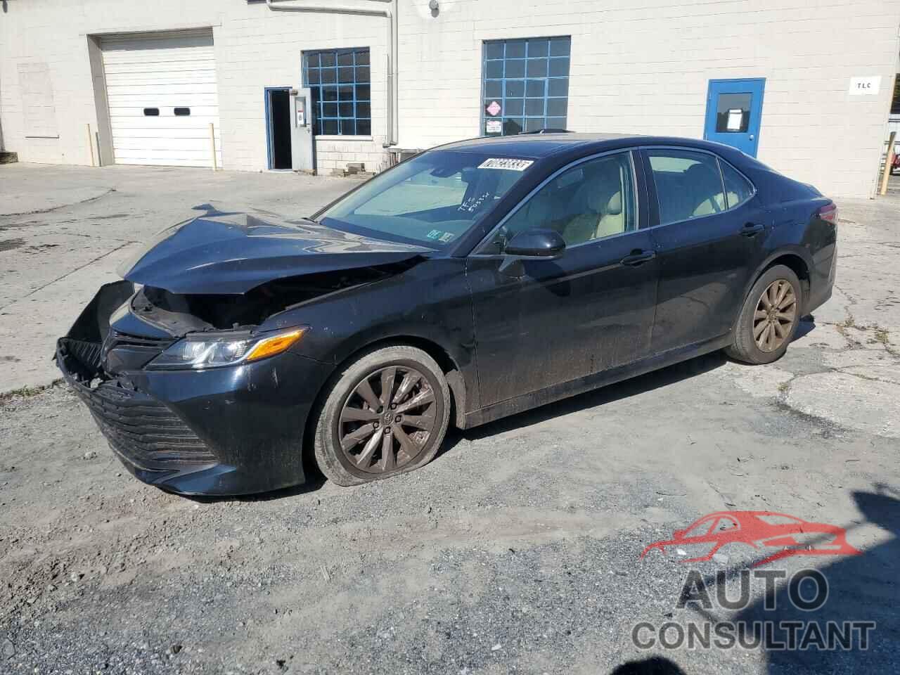 TOYOTA CAMRY 2018 - 4T1B11HK0JU505351