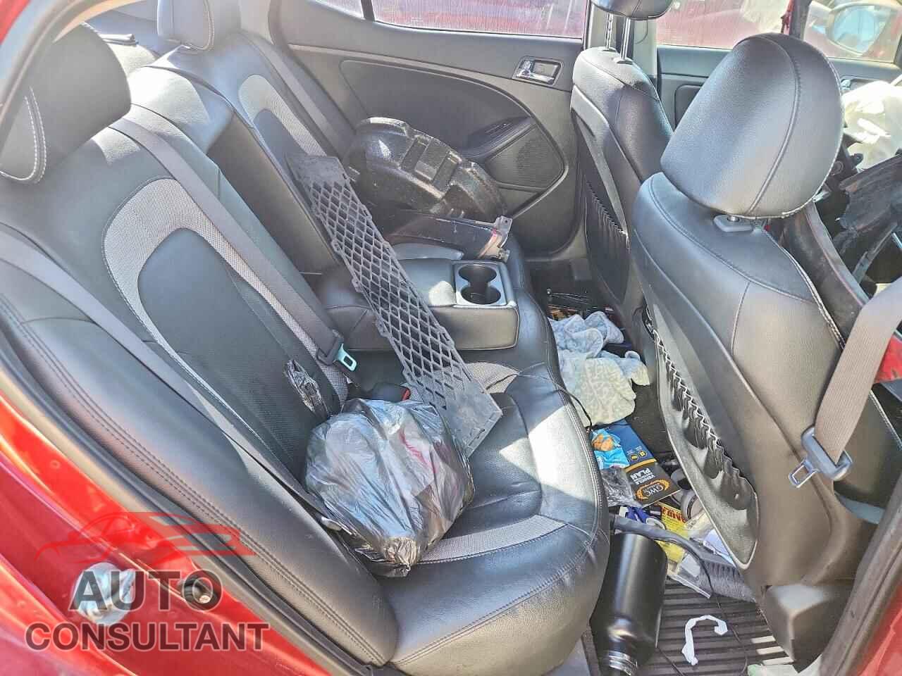 KIA OPTIMA 2011 - KNAGR4A68B5142002