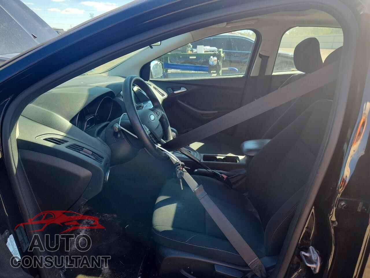 FORD FOCUS 2017 - 1FADP3H28HL295210