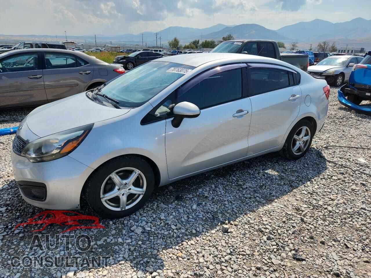 KIA RIO 2013 - KNADM4A37D6310250