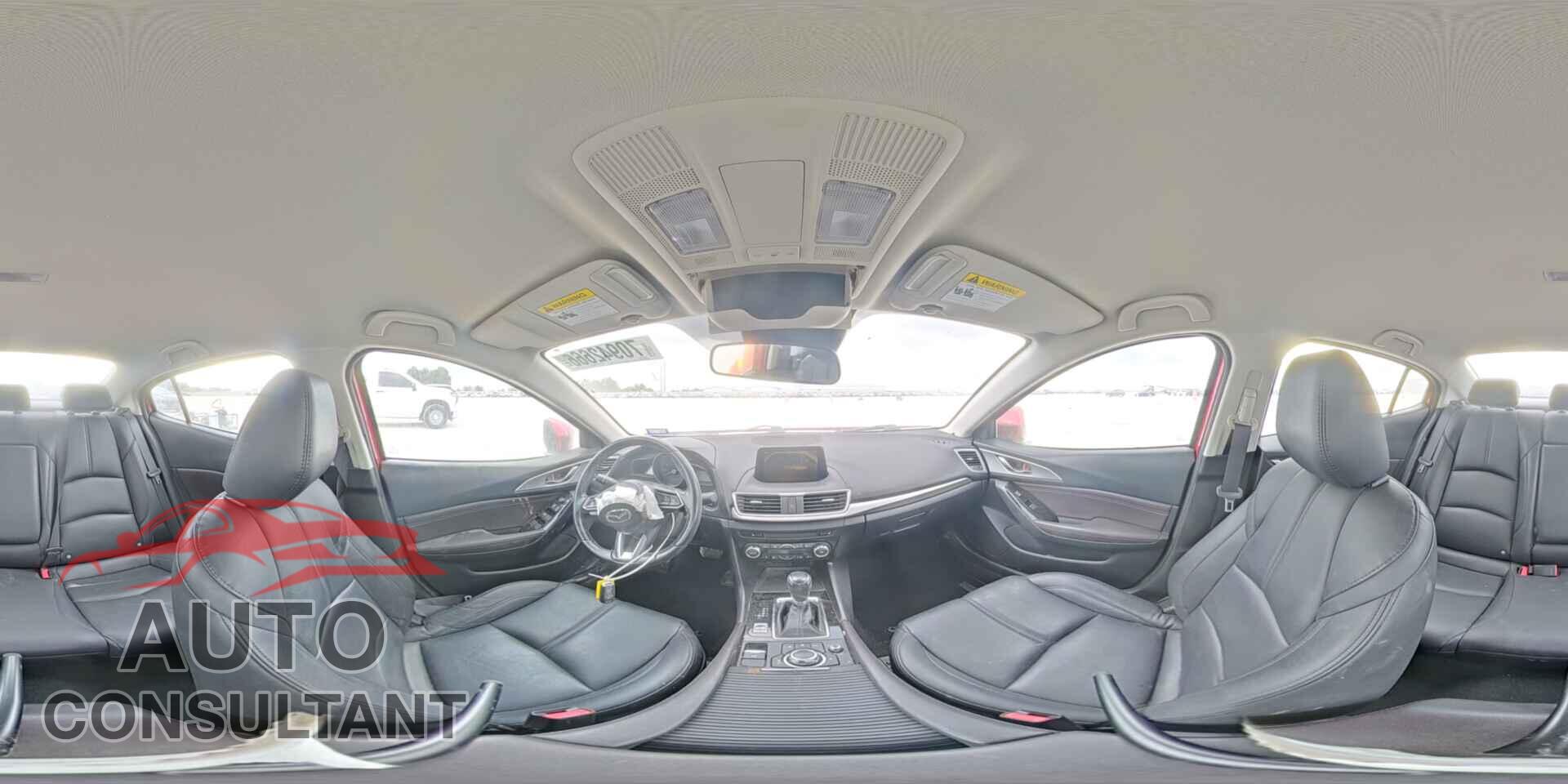 MAZDA 3 2018 - 3MZBN1V36JM183564