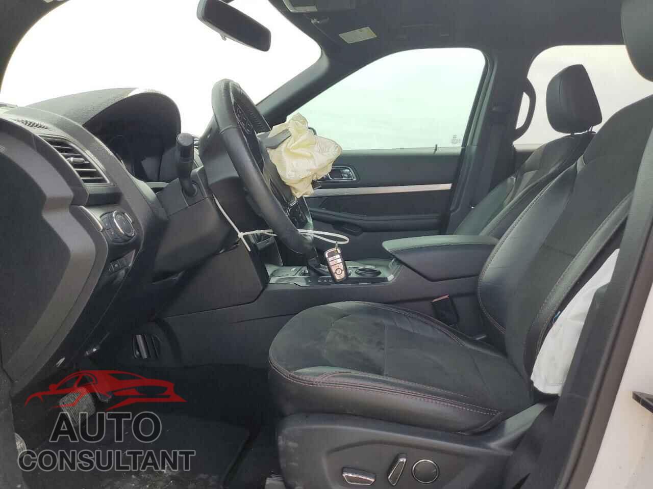 FORD EXPLORER 2018 - 1FM5K7D85JGB03279