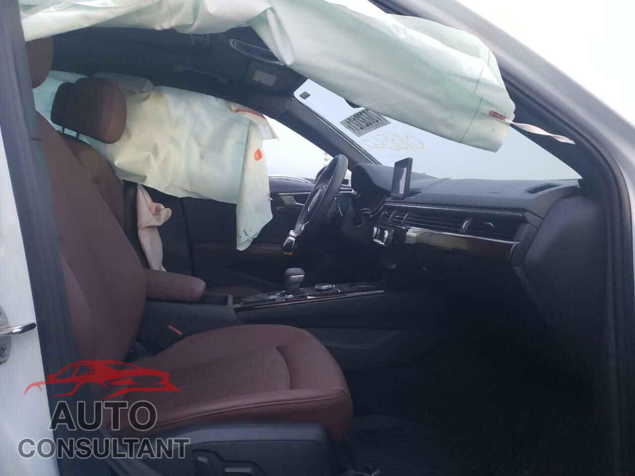 AUDI A4 2019 - WAUDNAF49KN016560