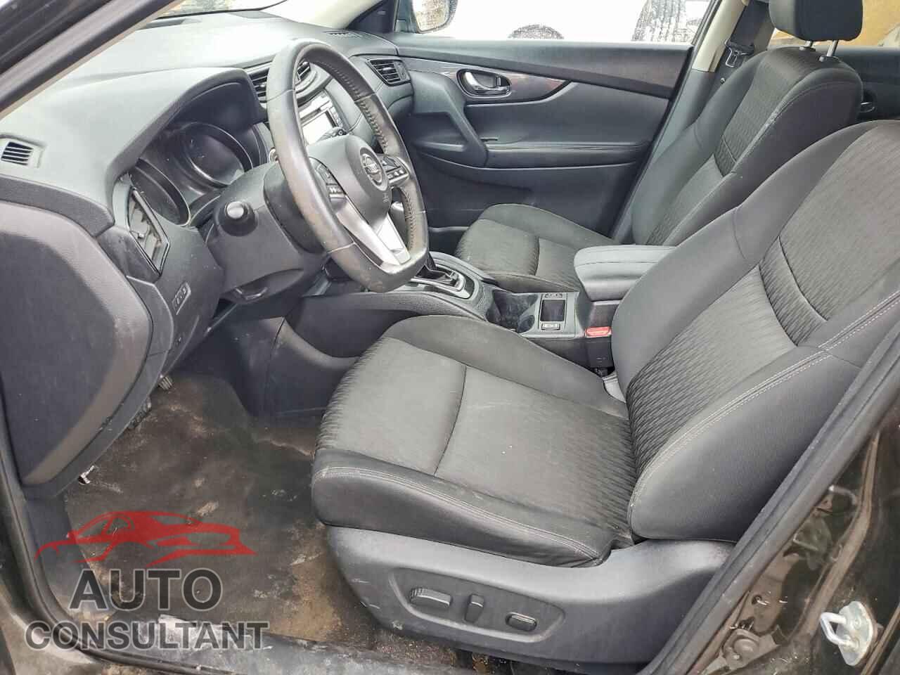 NISSAN ROGUE 2017 - KNMAT2MV6HP565918