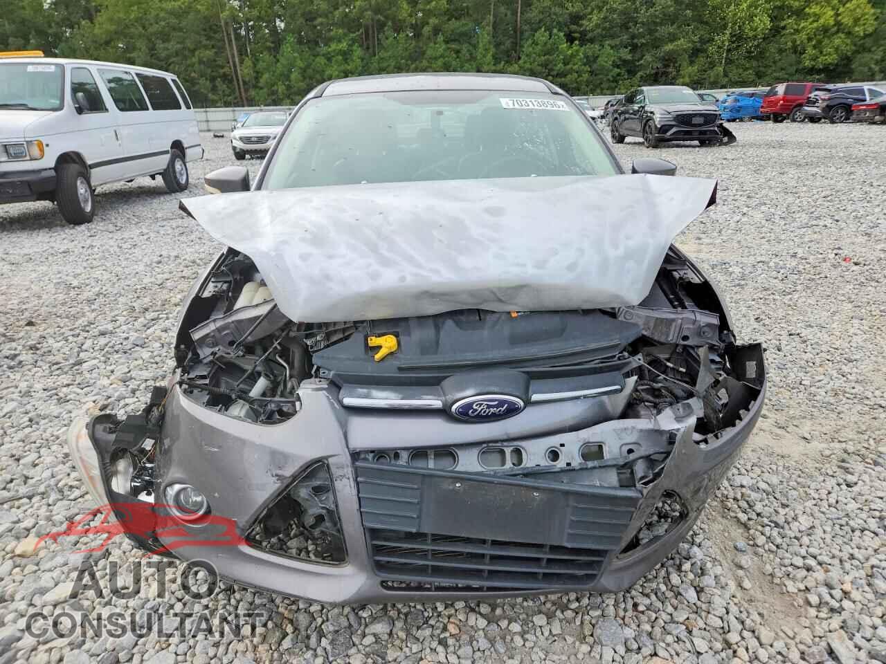 FORD FOCUS 2014 - 1FADP3F2XEL357575