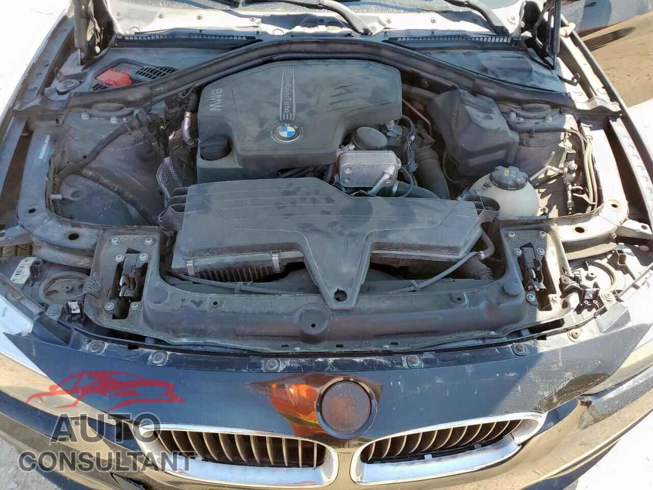 BMW 3 SERIES 2016 - WBA8E1G59GNU10253