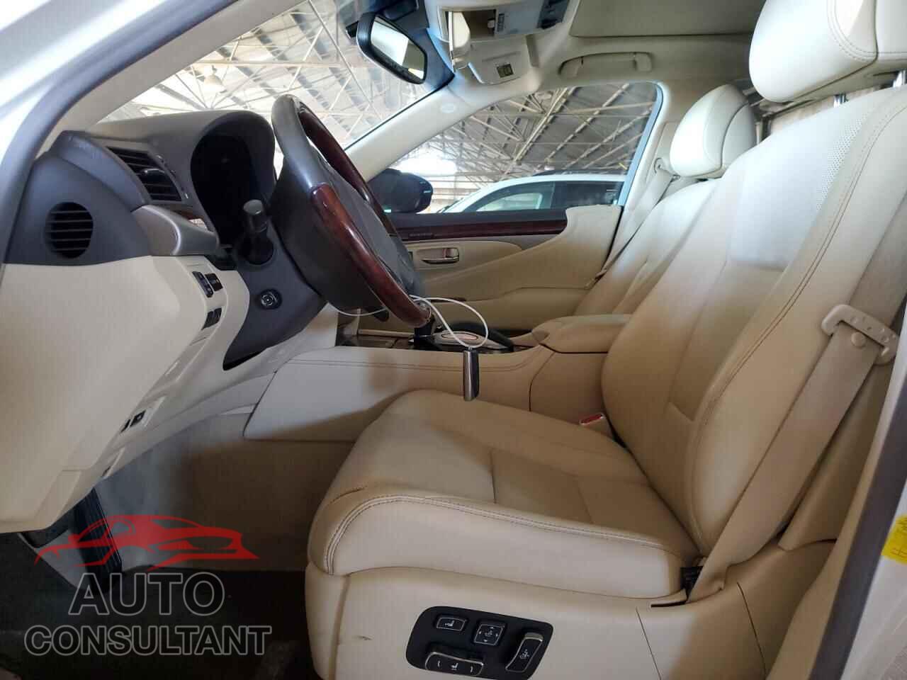LEXUS LS460 2016 - JTHGL5EF7G5056092