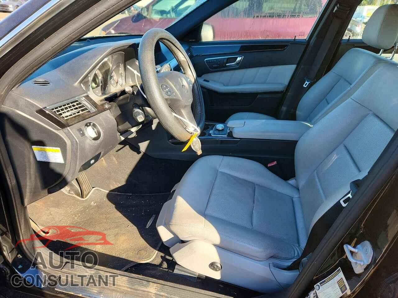 MERCEDES-BENZ E-CLASS 2011 - WDDHF8HB4BA308412