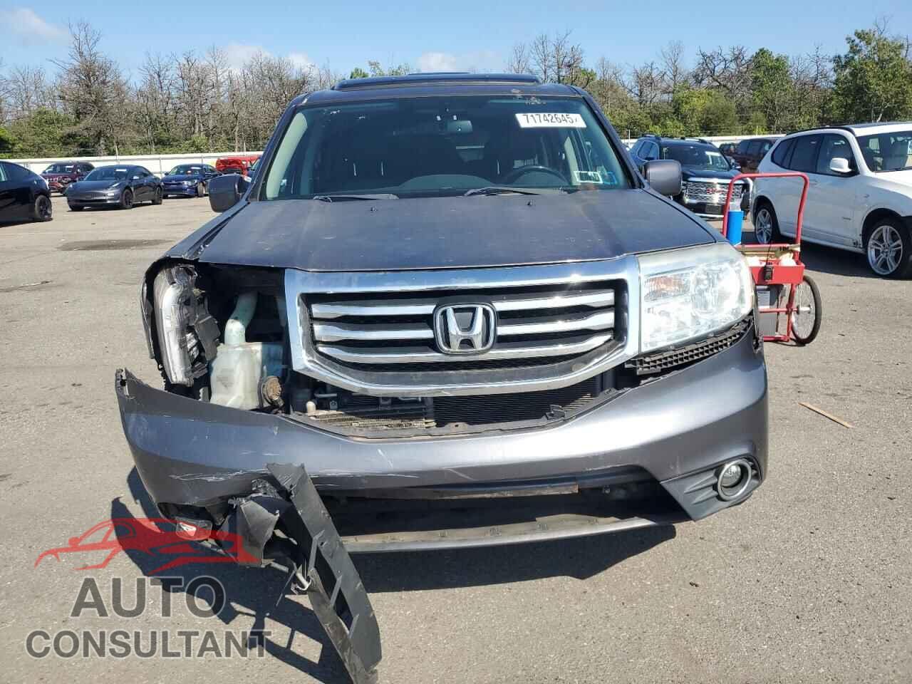 HONDA PILOT 2014 - 5FNYF4H73EB003655