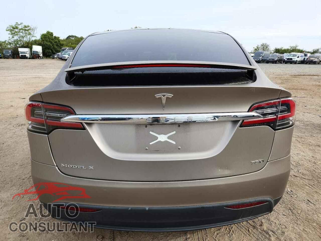 TESLA MODEL X 2017 - 5YJXCAE2XHF051041
