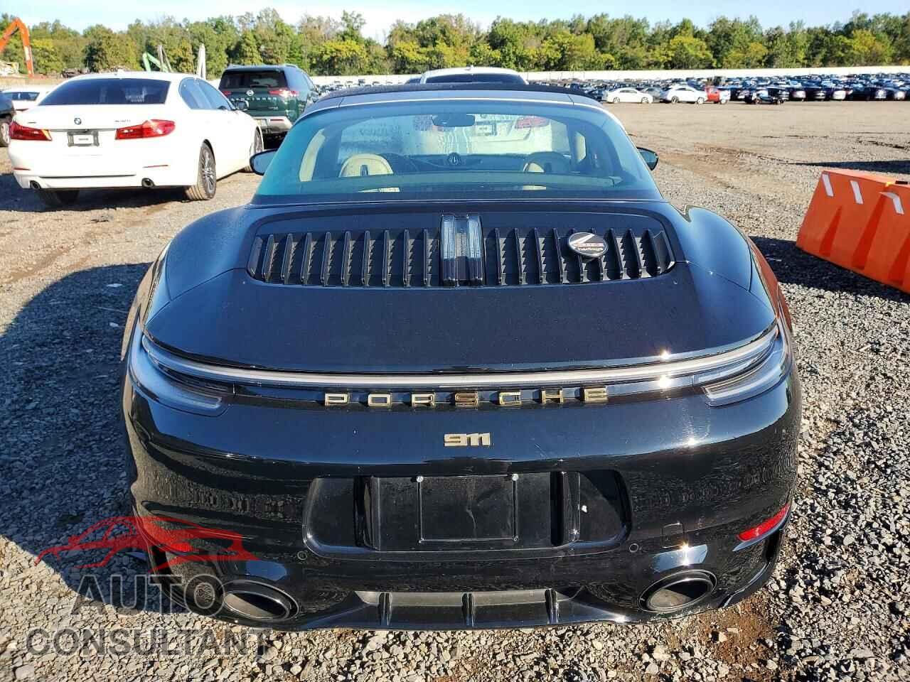 PORSCHE 911 2021 - WP0BB2A92MS235716