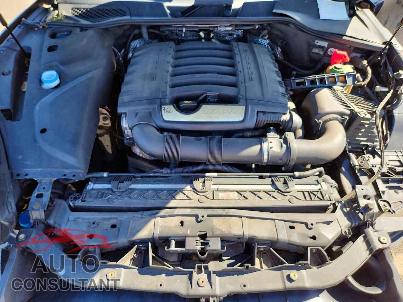 PORSCHE CAYENNE 2016 - WP1AA2A25GLA09507