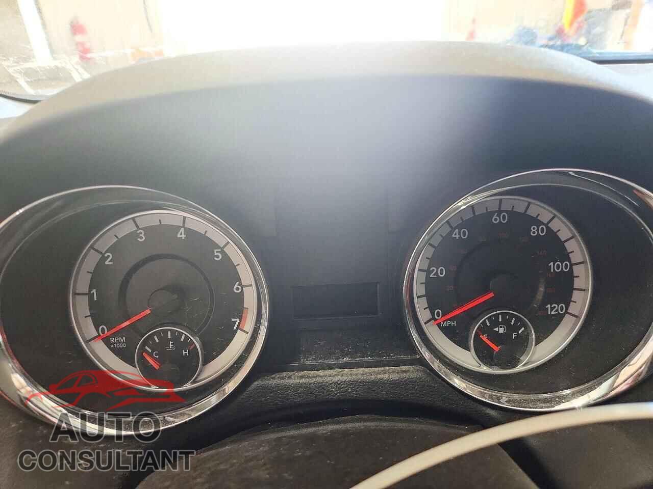 DODGE CARAVAN 2015 - 2C4RDGBG6FR574907