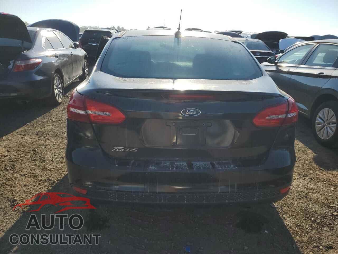 FORD FOCUS 2016 - 1FADP3F21GL203825