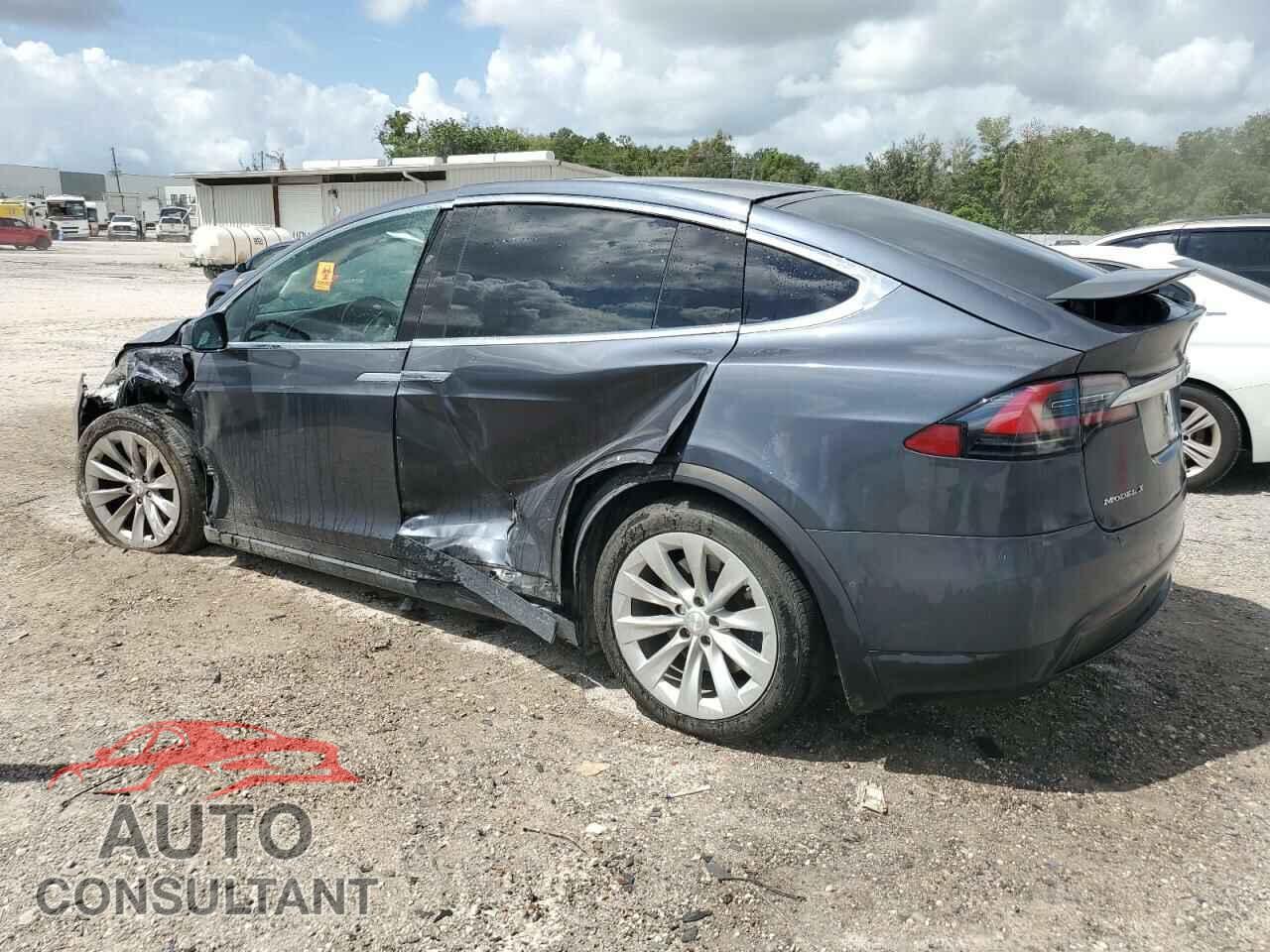 TESLA MODEL X 2017 - 5YJXCBE20HF063365