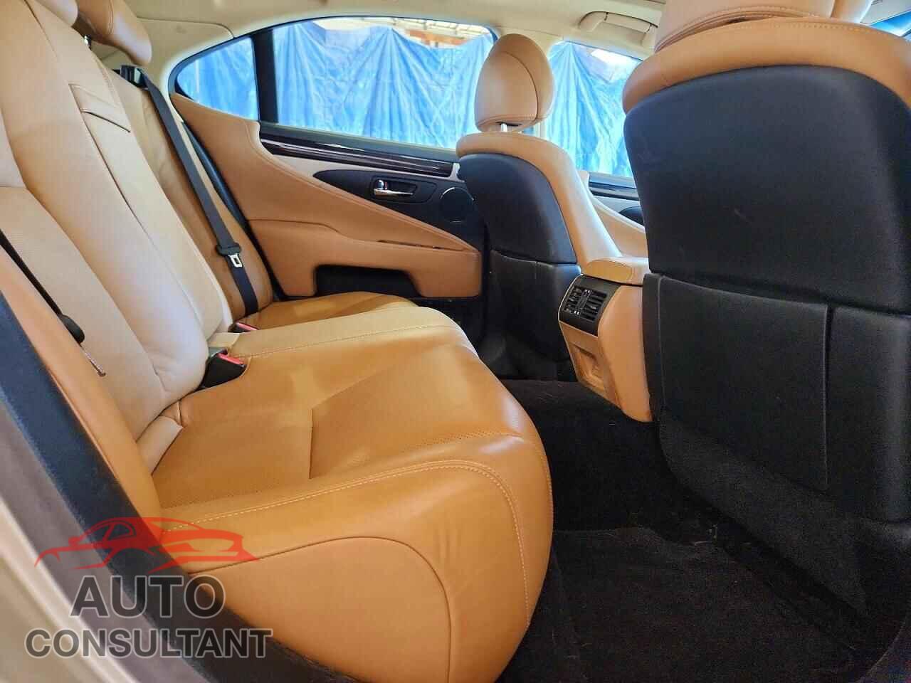 LEXUS LS460 2013 - JTHCL5EF4D5015557