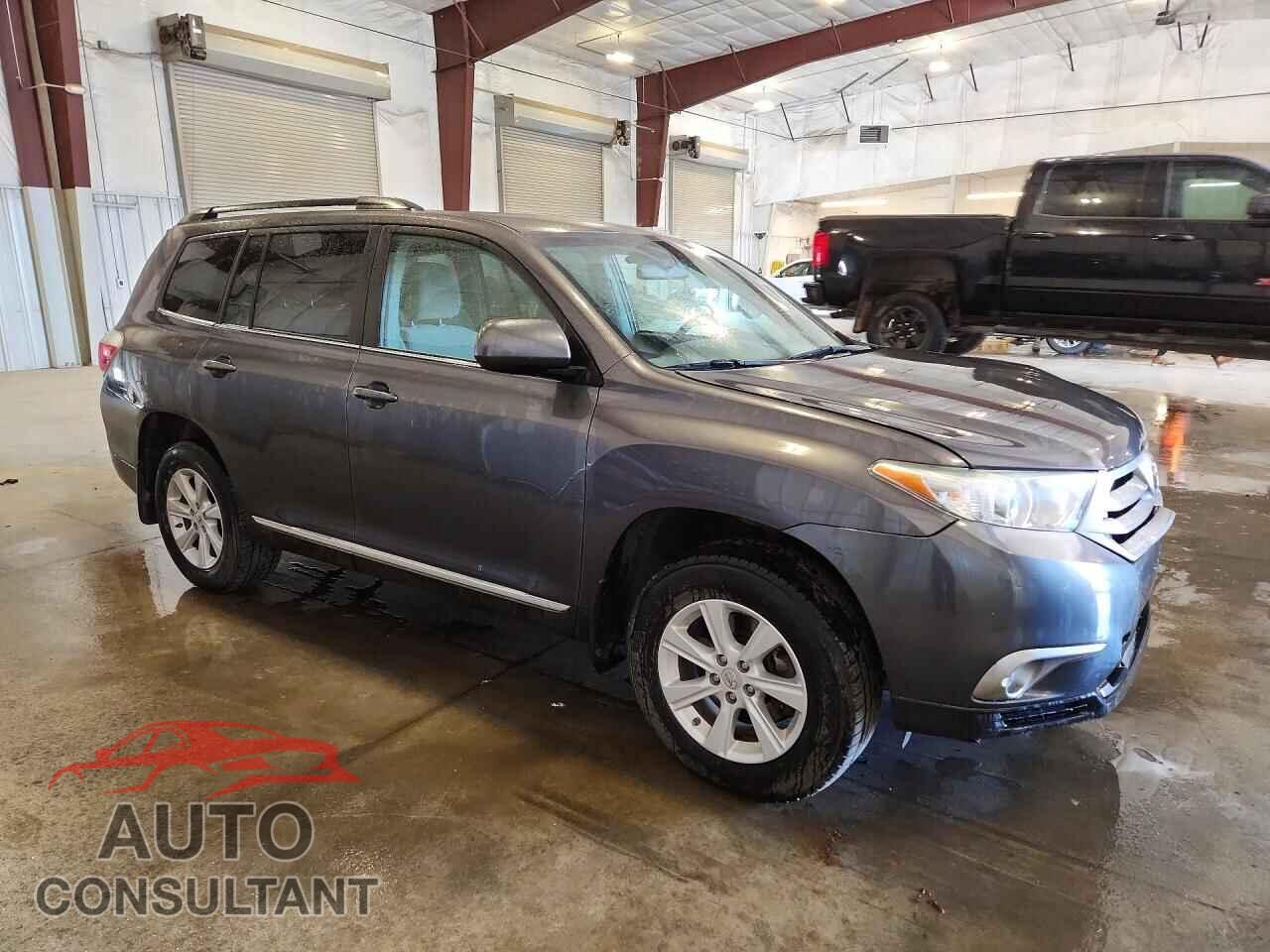 TOYOTA HIGHLANDER 2011 - 5TDBK3EH0BS073310