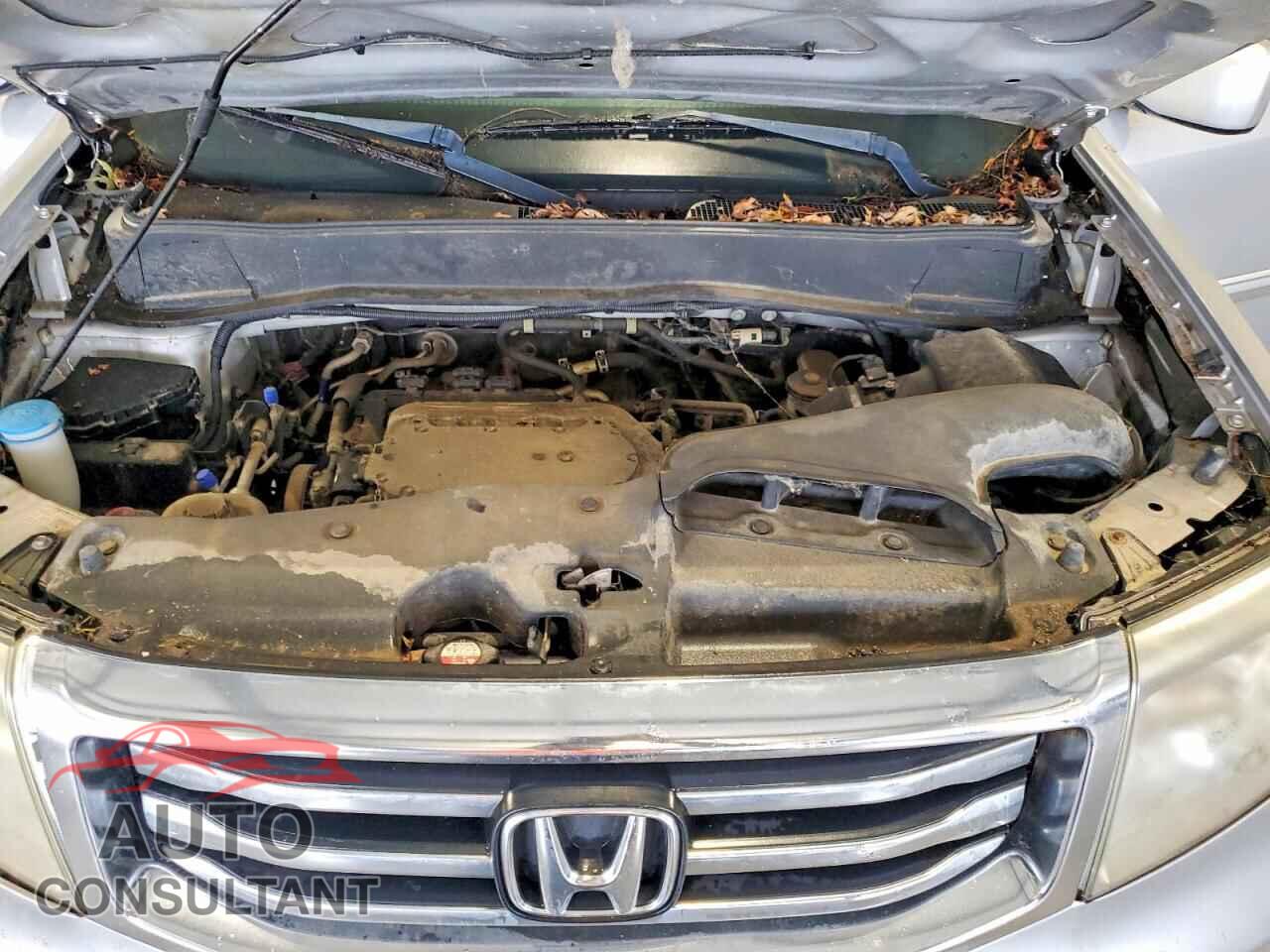 HONDA PILOT 2015 - 5FNYF4H61FB032340