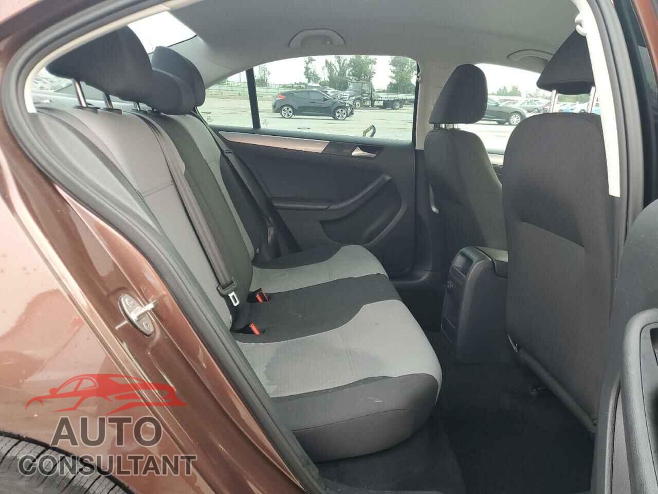 VOLKSWAGEN JETTA 2017 - 3VW2B7AJ4HM335108