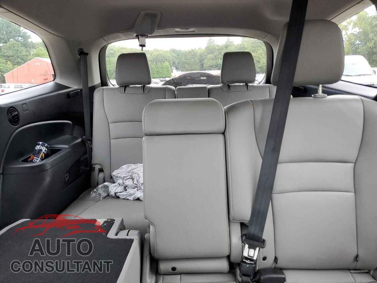 HONDA PILOT 2017 - 5FNYF6H54HB085720