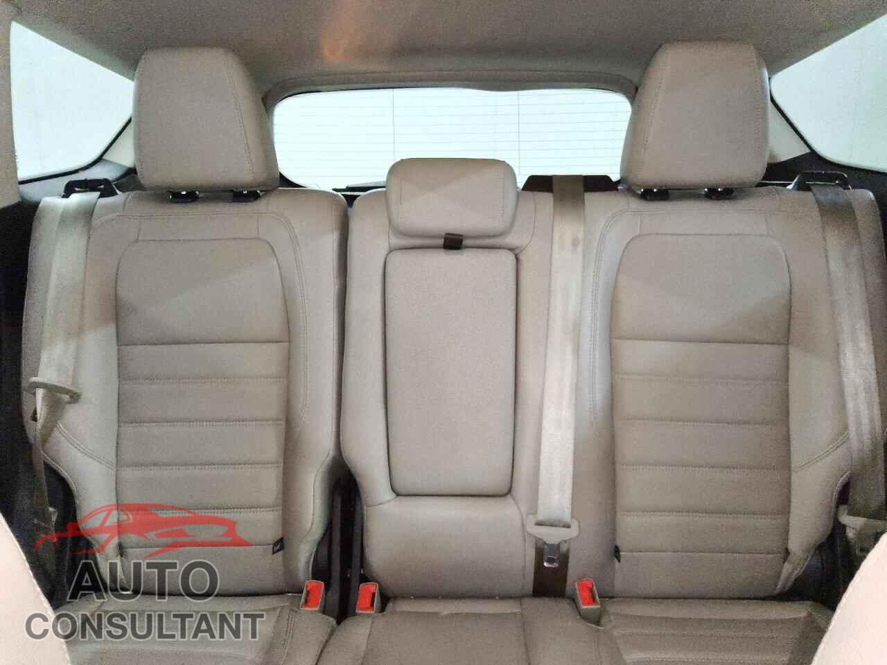 FORD ESCAPE 2017 - 1FMCU9J94HUB36005