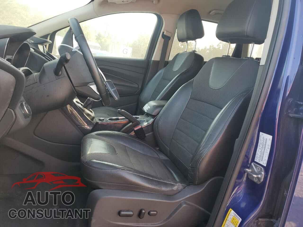 FORD ESCAPE 2013 - 1FMCU9J97DUA13048