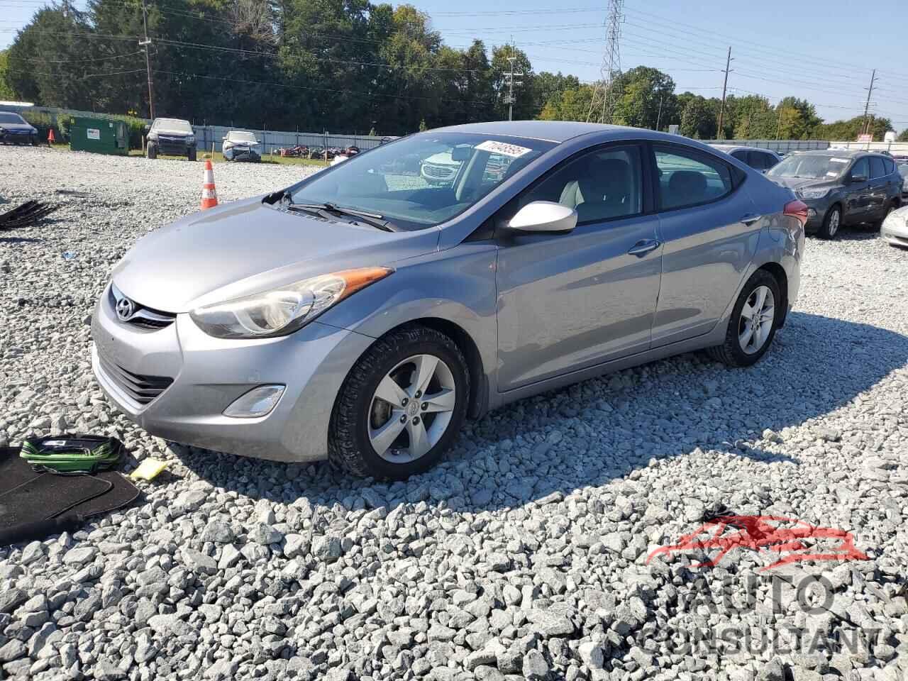 HYUNDAI ELANTRA 2013 - KMHDH4AE5DU917439