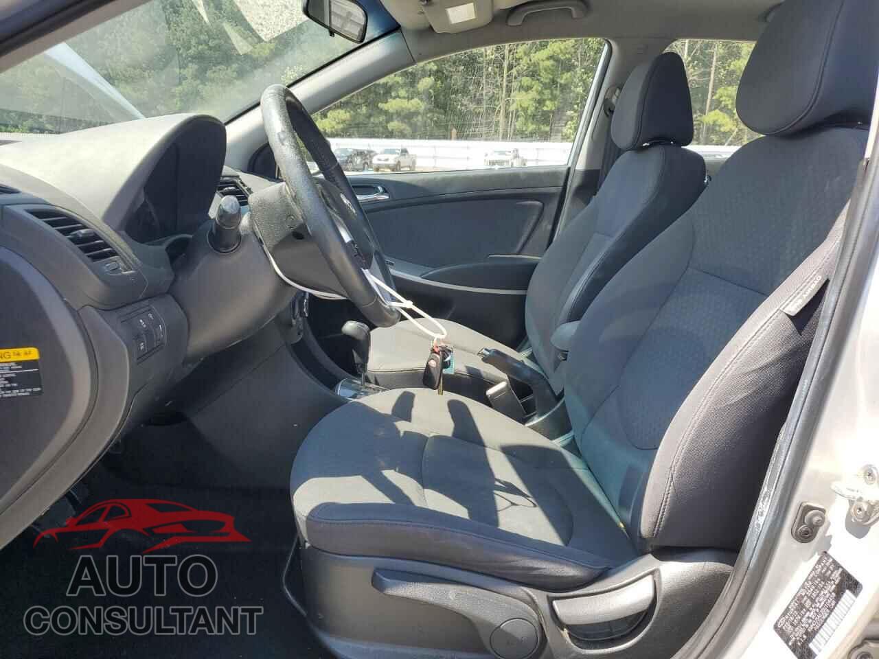 HYUNDAI ACCENT 2013 - KMHCU5AE2DU104458