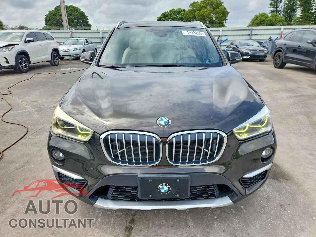BMW X1 2017 - WBXHT3C33H5F70600