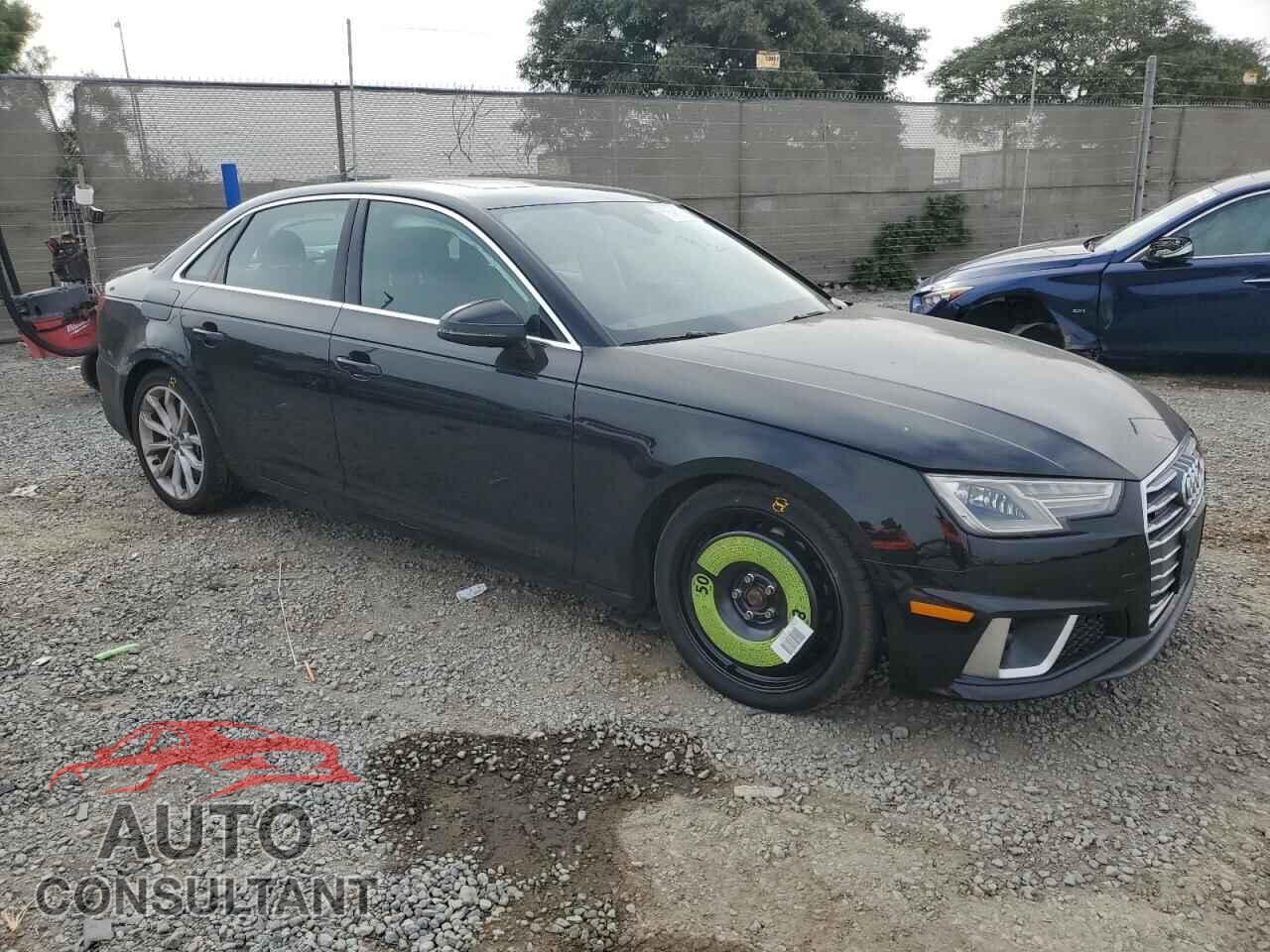 AUDI A4 2019 - WAUDNAF46KN020596