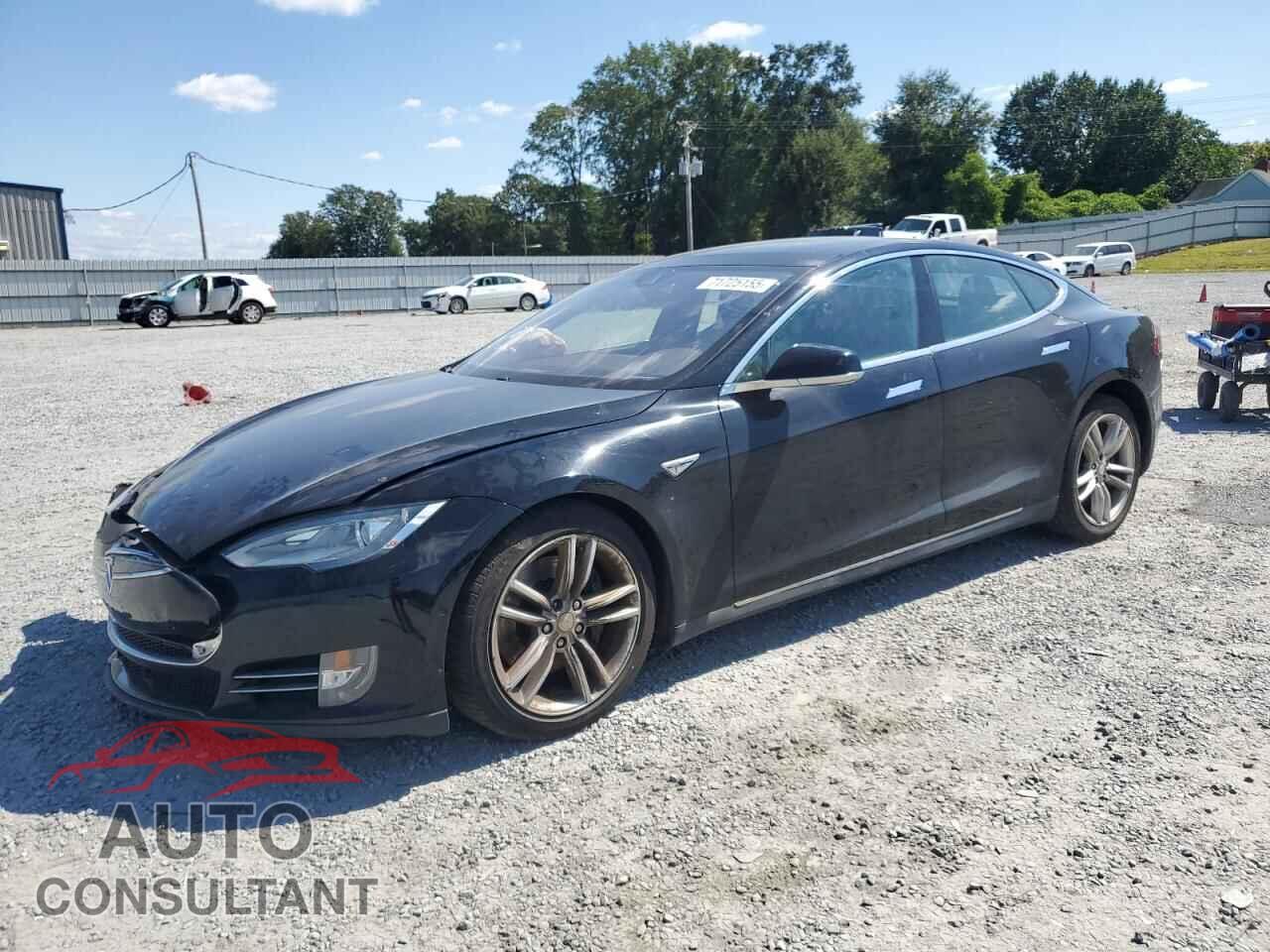 TESLA MODEL S 2015 - 5YJSA1E28FF110990